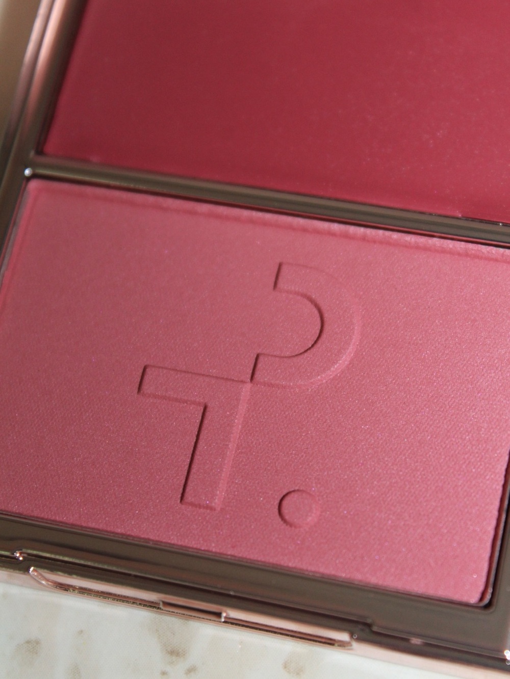 PATRICK TA 'Oh She’s Different' Major Headlines Double-Take Creme & Powder Blush - Picture 8 of 16